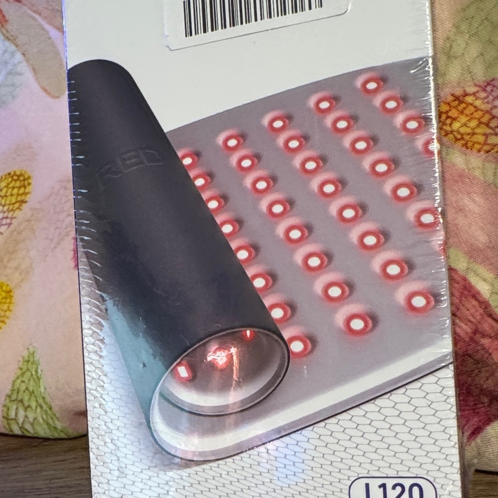 LED Light Device L120 Skin Care Tool New In Box Self Care - Picture 3 of 3